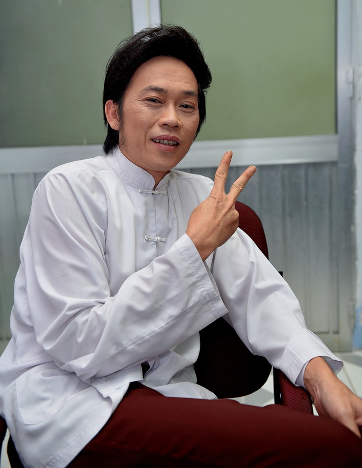 Picture Of Linh Hoài