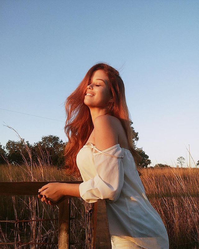 Rayna Lorena