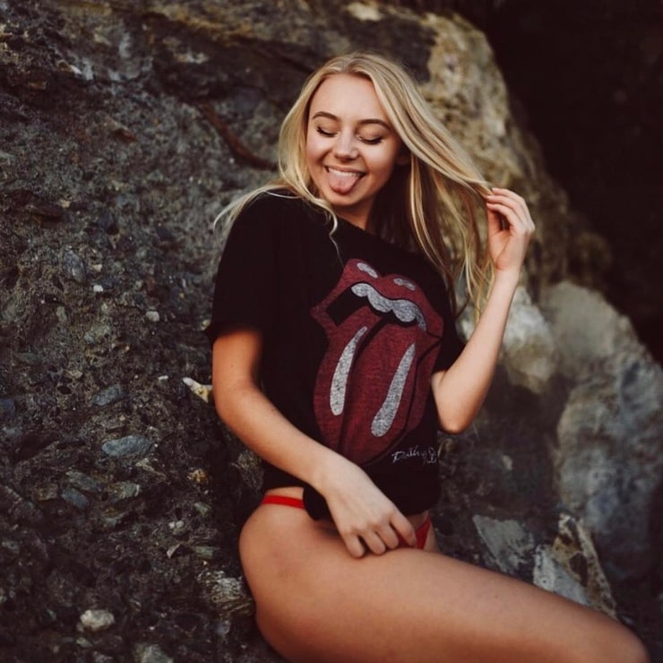 Picture Of Cassie Brown