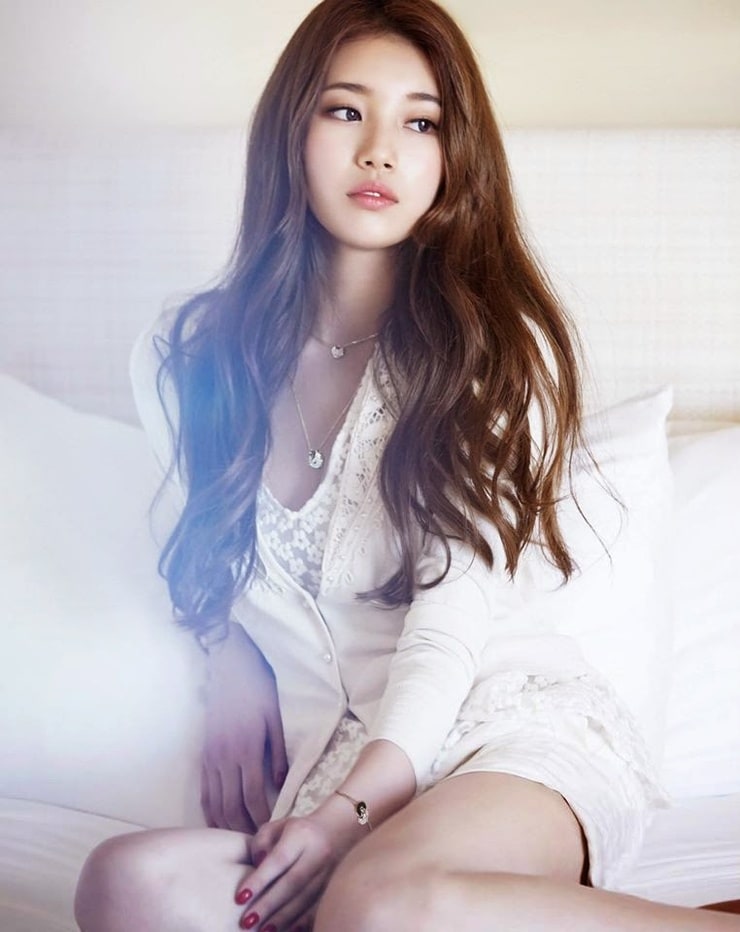 Suzy Bae