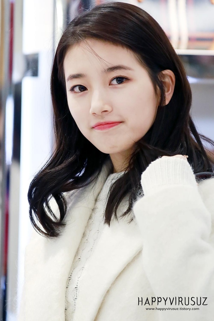 Suzy Bae