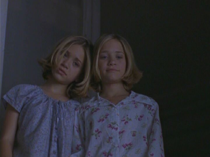 Picture of Passport to Paris (1999)