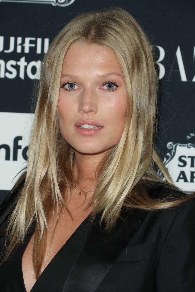 Toni Garrn Toni Garrn