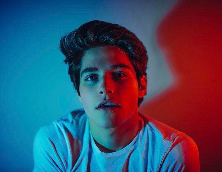 Froy Gutierrez