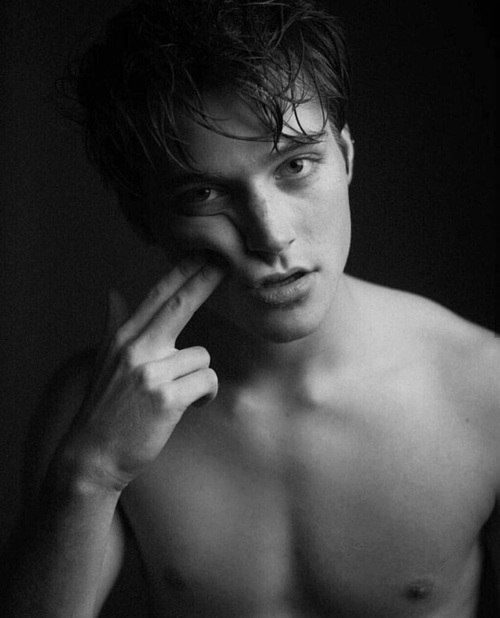 Froy Gutierrez