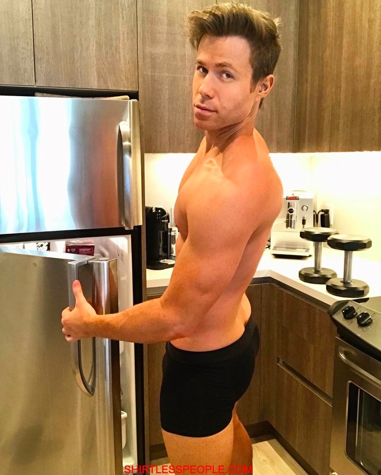 Picture of Ashley Parker Angel
