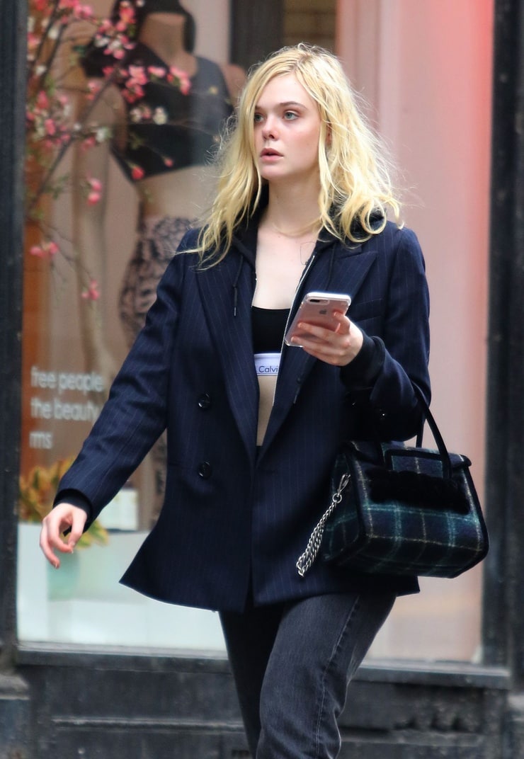 Elle Fanning