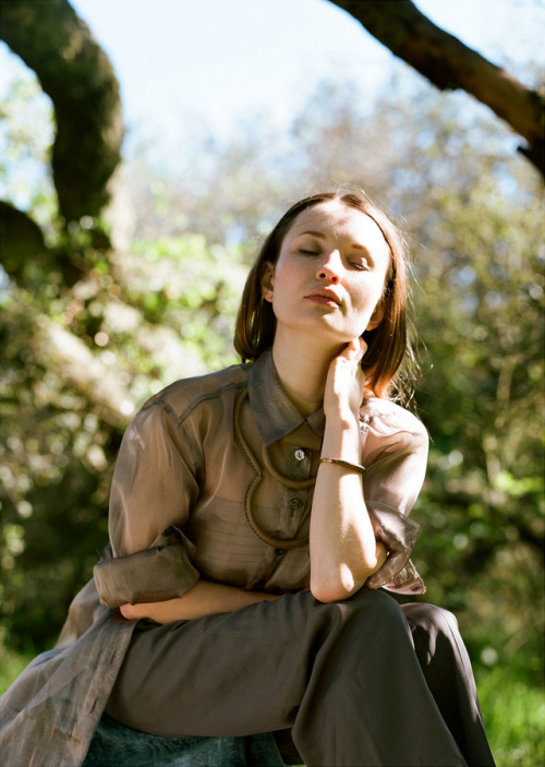 Emily Browning Emily Browning