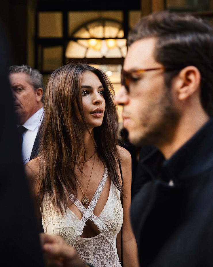 Emily Ratajkowski