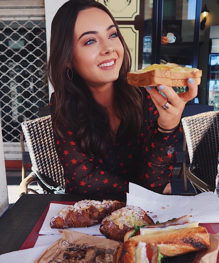 Ava Allan