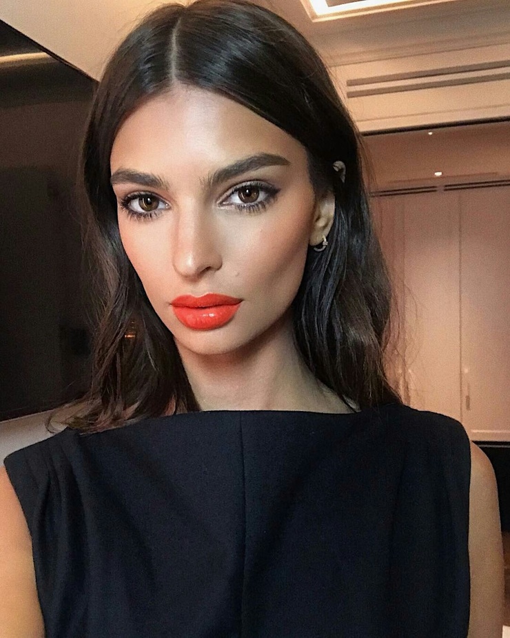 Emily Ratajkowski