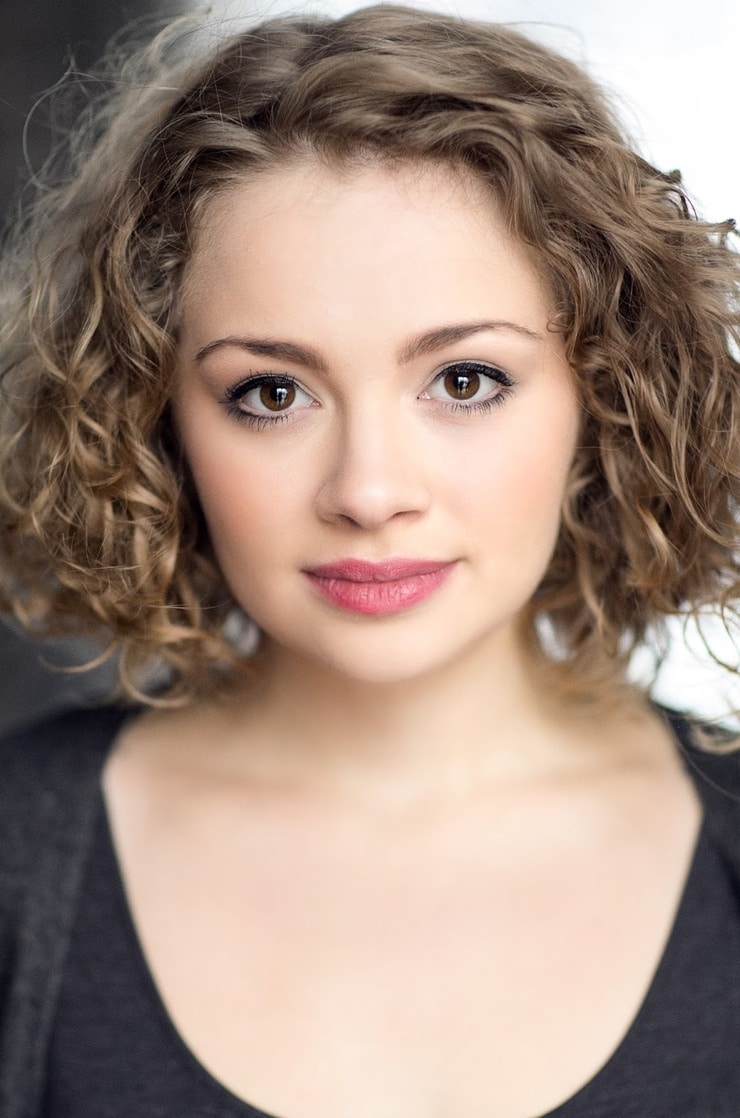 Picture Of Carrie Hope Fletcher