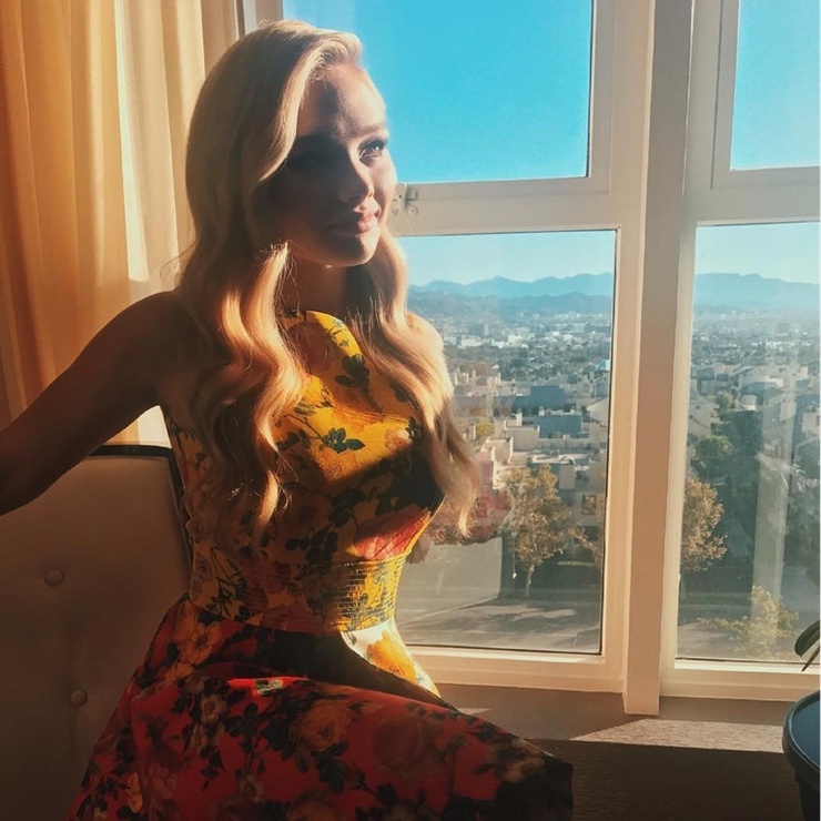 Natalie Alyn Lind