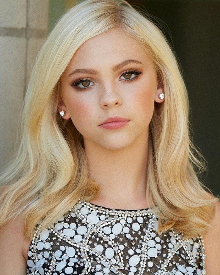 Picture of Jordyn Jones