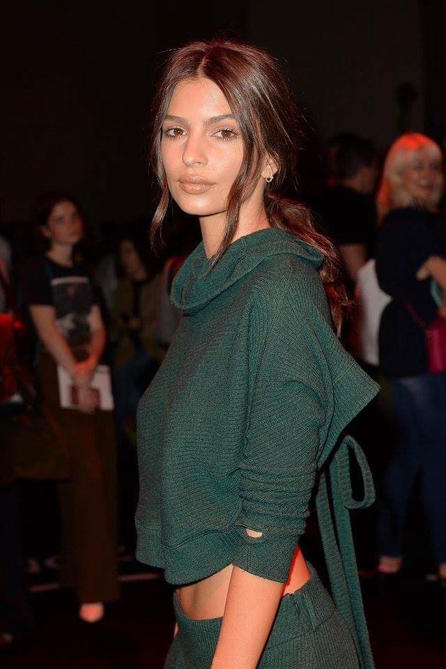 Emily Ratajkowski