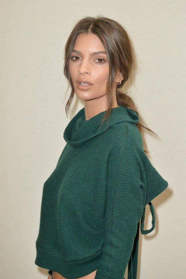 Emily Ratajkowski