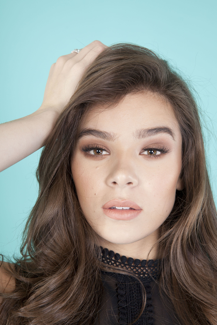 Hailee Steinfeld