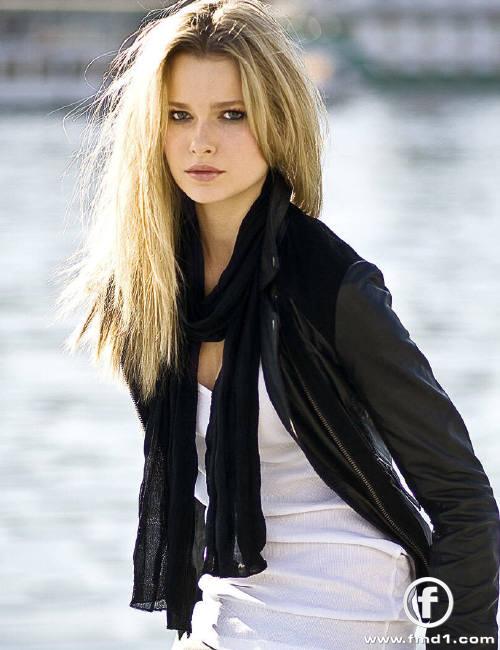 Karolina Mrozkova Karolina Mrozkova