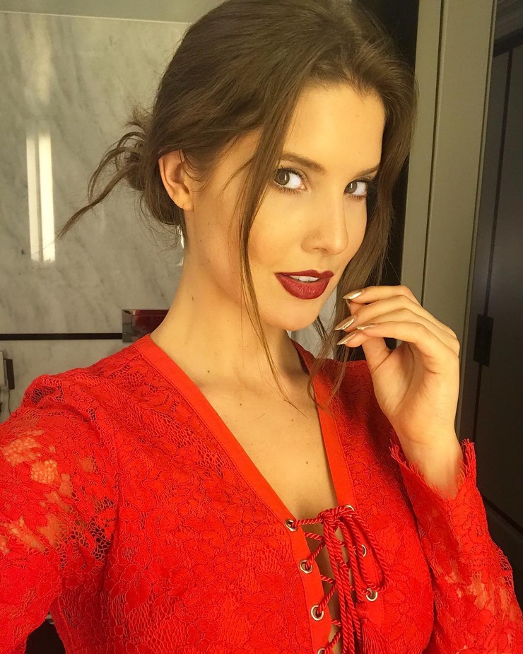 Amanda Cerny Amanda Cerny