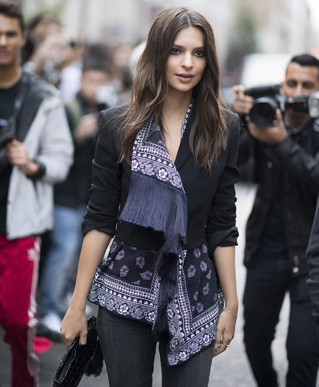 Emily Ratajkowski