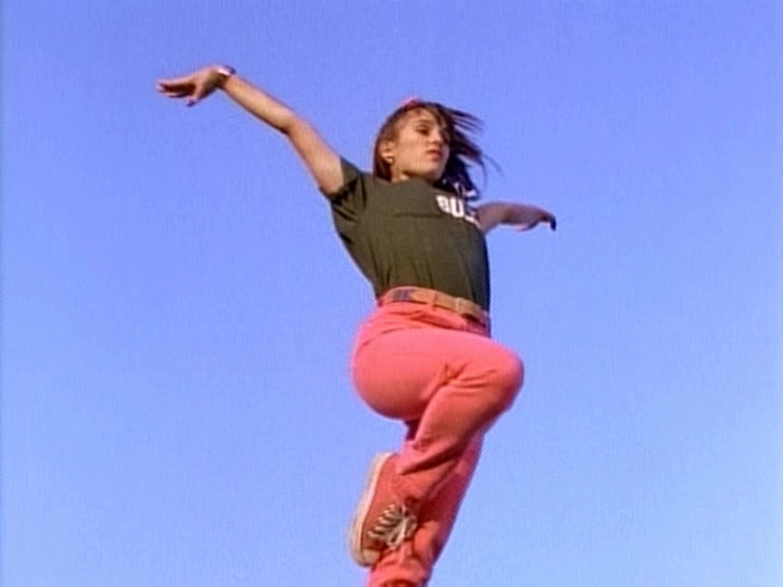 Kimberly Hart (Amy Jo Johnson)