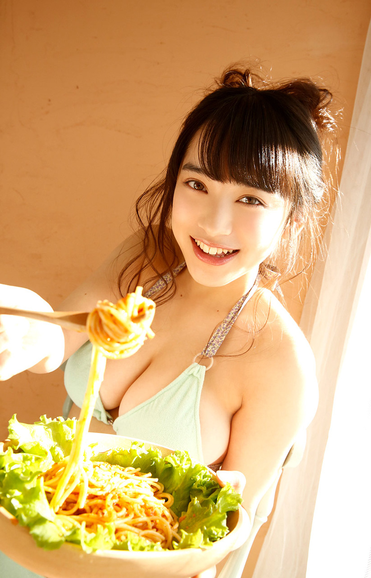Sayaka Tomaru
