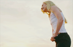 Emily Kinney picture