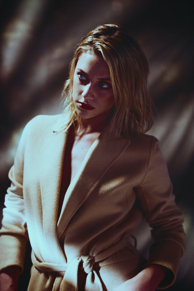Lili Reinhart
