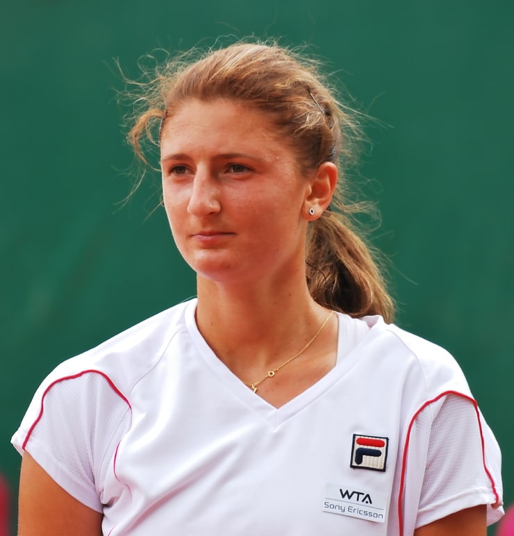 Irina-Camelia Begu