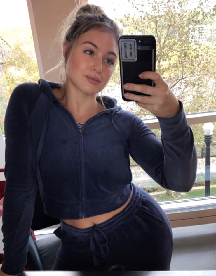 Picture of Iskra Lawrence