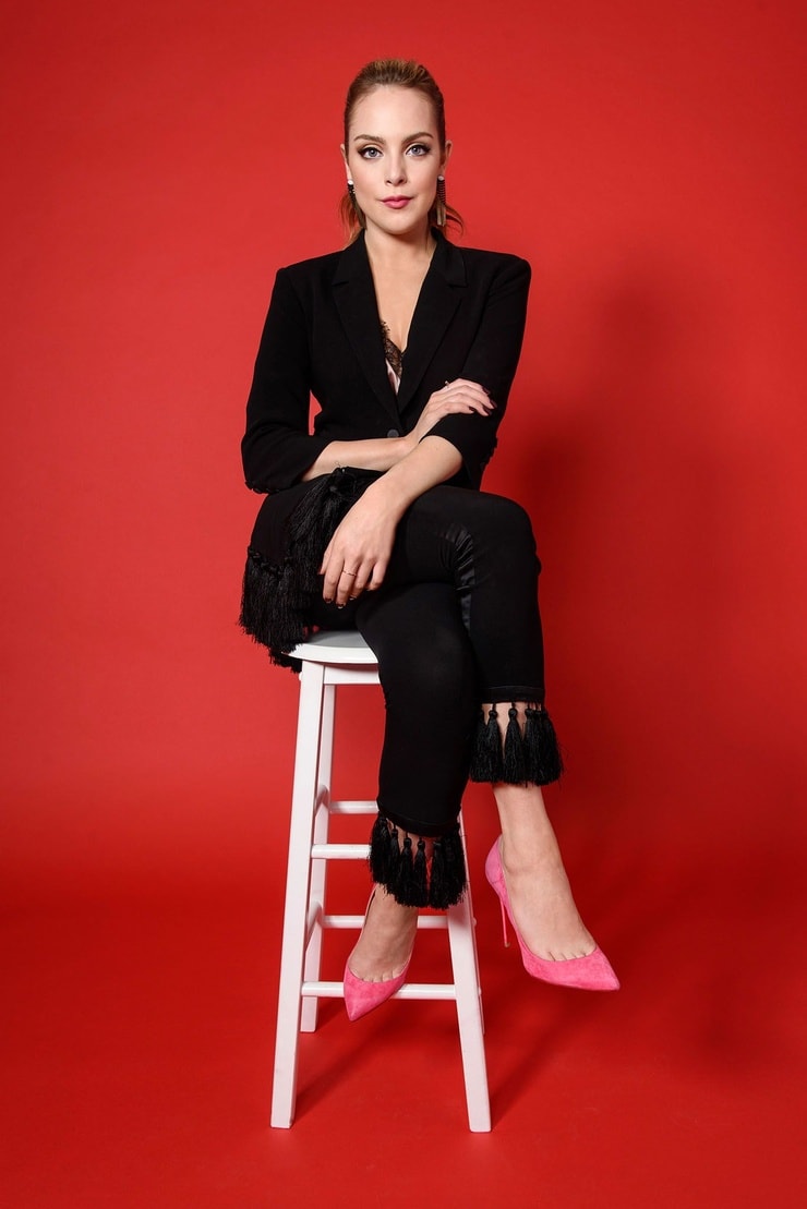 Elizabeth Gillies Elizabeth Gillies