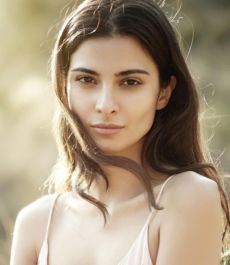 Maryam Zolghadr Maryam Zolghadr