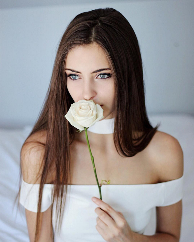 Laura Winges