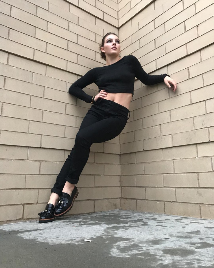 Camren Bicondova