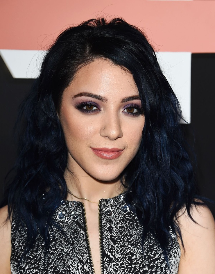 Niki Demartino Niki Demartino