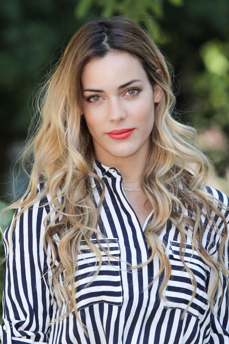 Alejandra Onieva Alejandra Onieva