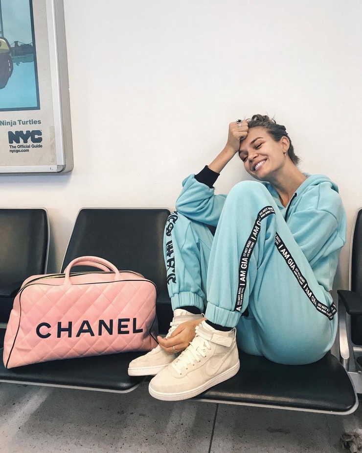 Josephine Skriver Josephine Skriver