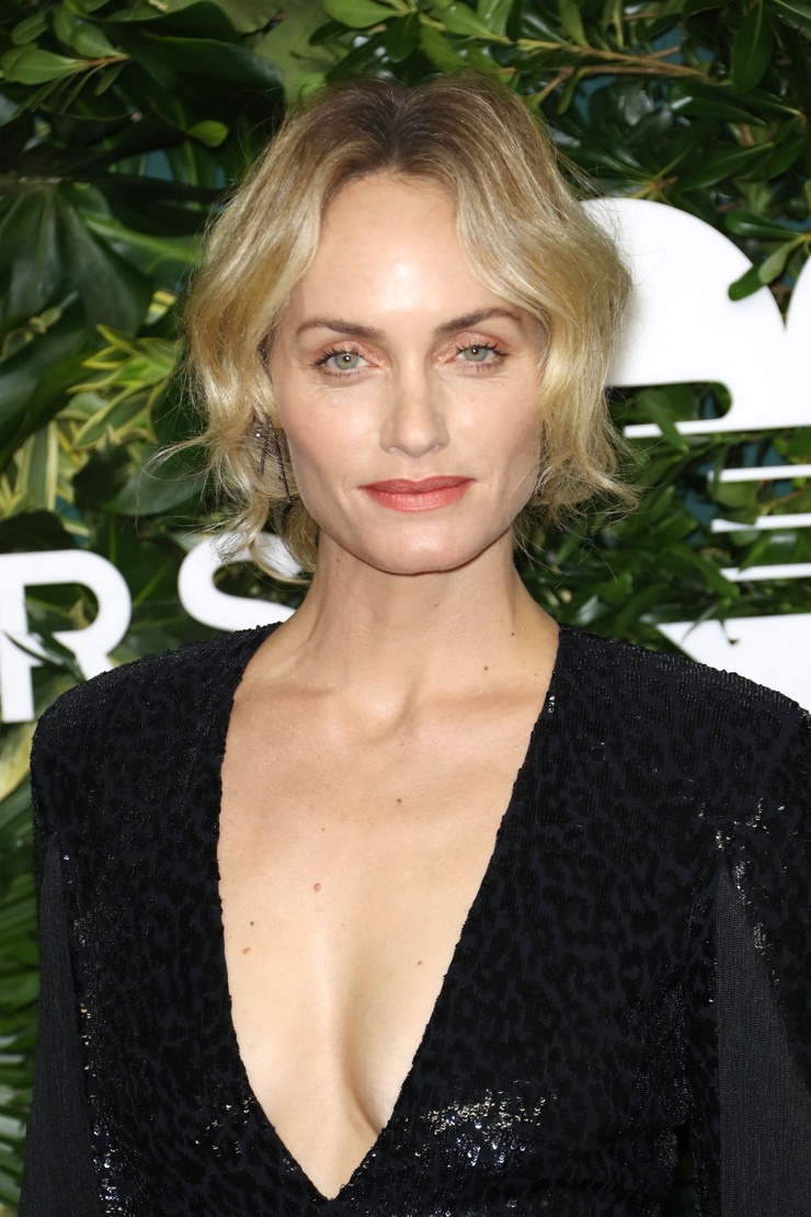 Amber Valletta Amber Valletta