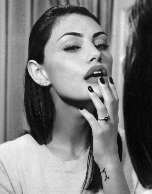 Phoebe Tonkin