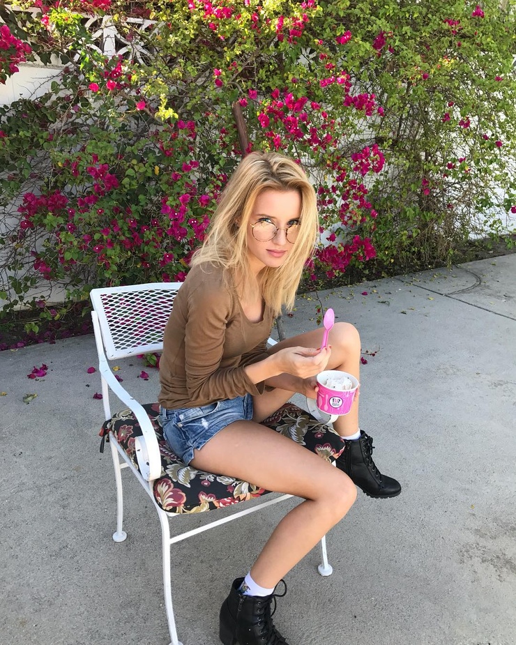 Sloane Avery