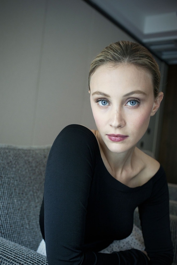 Sarah Gadon Sarah Gadon