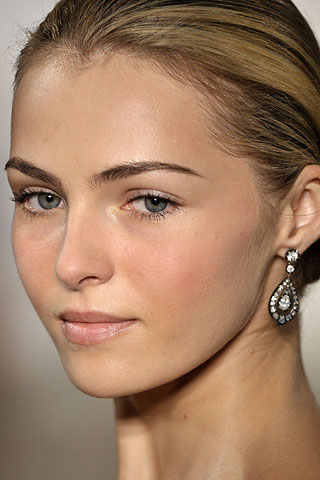 Valentina Zelyaeva Valentina Zelyaeva