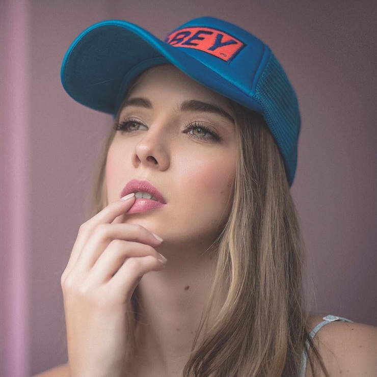 Elena Spyra Elena Spyra