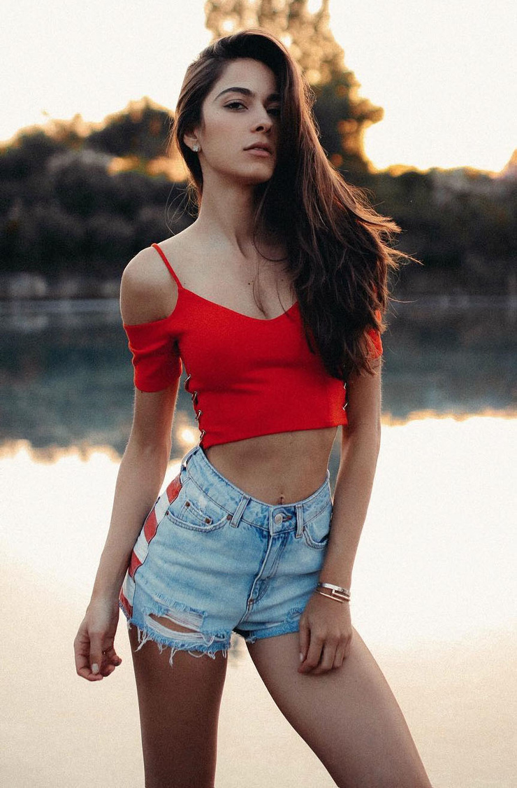 Elen Capri Elen Capri