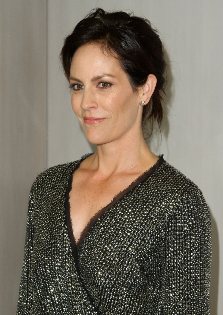 Annabeth Gish