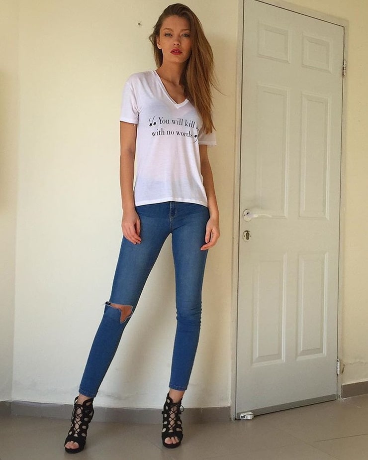 Adriana Mockovciakova Adriana Mockovciakova