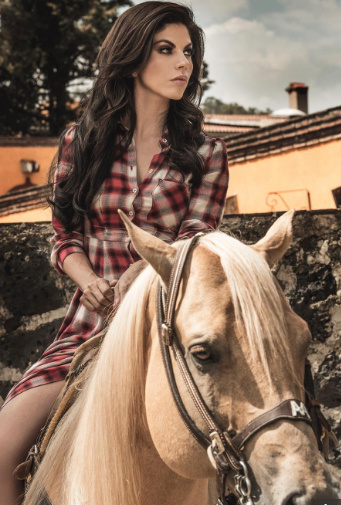 África Zavala