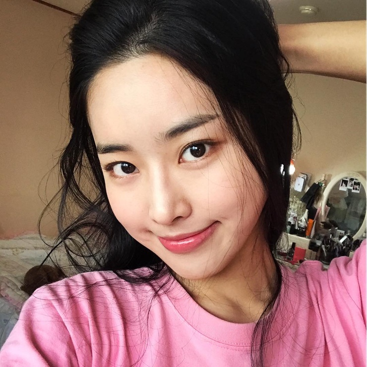 Min-Jung Bae Min-Jung Bae
