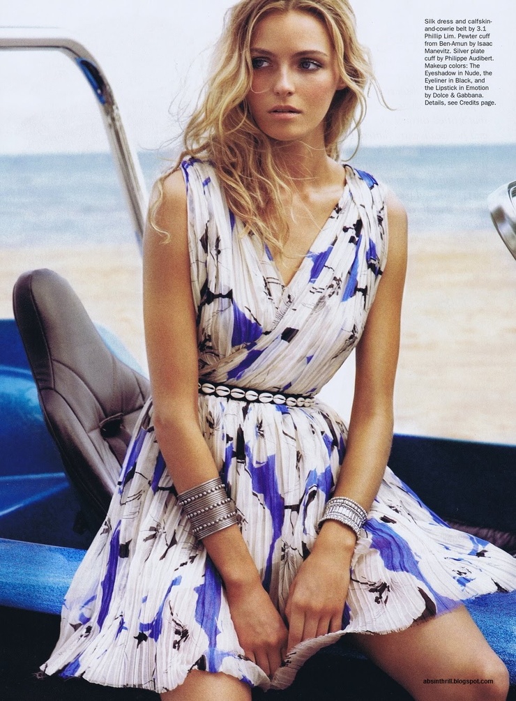 Valentina Zelyaeva Valentina Zelyaeva