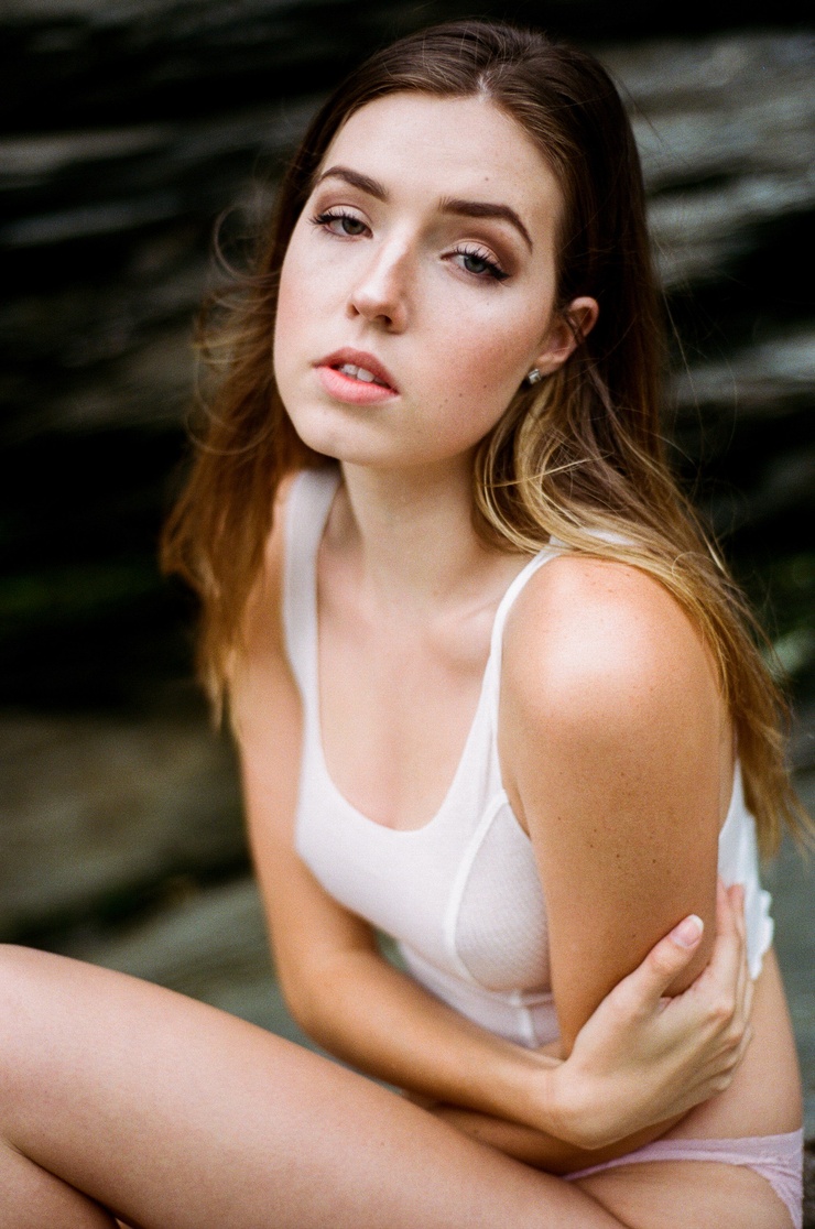 Images Briahna Gilbert naked (67 photo), Sexy, Cleavage, Feet, bra 2006 Images Briahna Gilbert nudes (76 photo), Pussy, Sideboobs, Feet, braless 2019